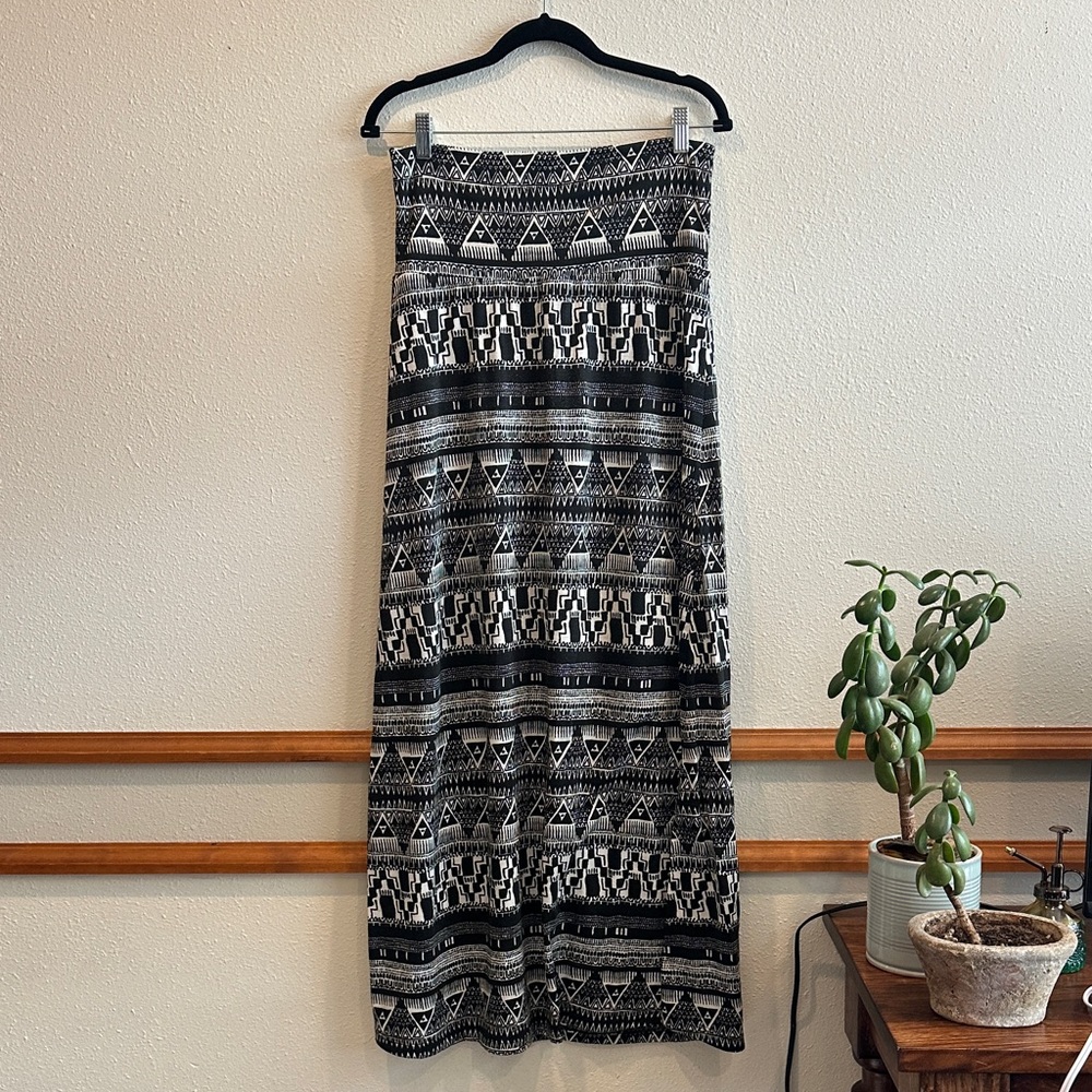 Geometric Patterned Maxi Skirt